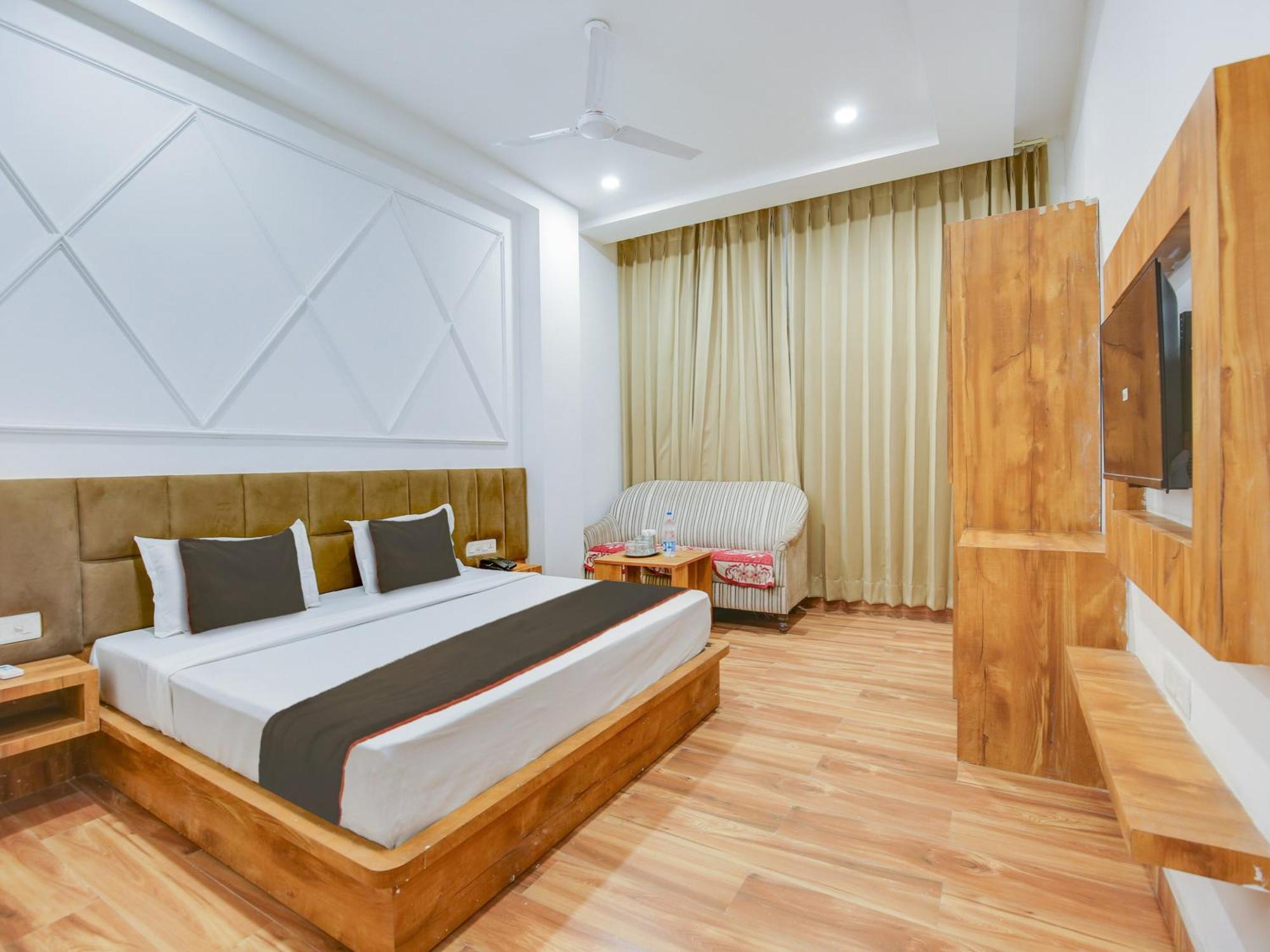Fabhotel Amar Villa Amritsar Bagian luar foto